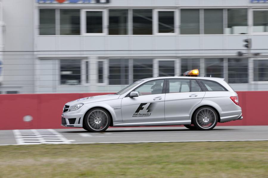  Mercedes-Benz C63 AMG Safety Car 2012 года  (фото 5 из 7)
